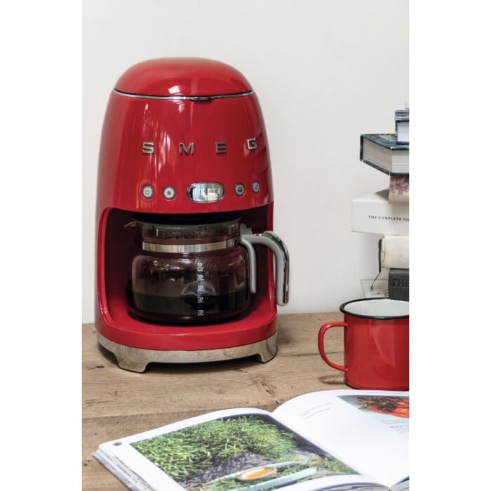 Smeg 50'S Style Retro Kırmızı Filtre Kahve Makinesi DCF02RDEU - Görsel 1